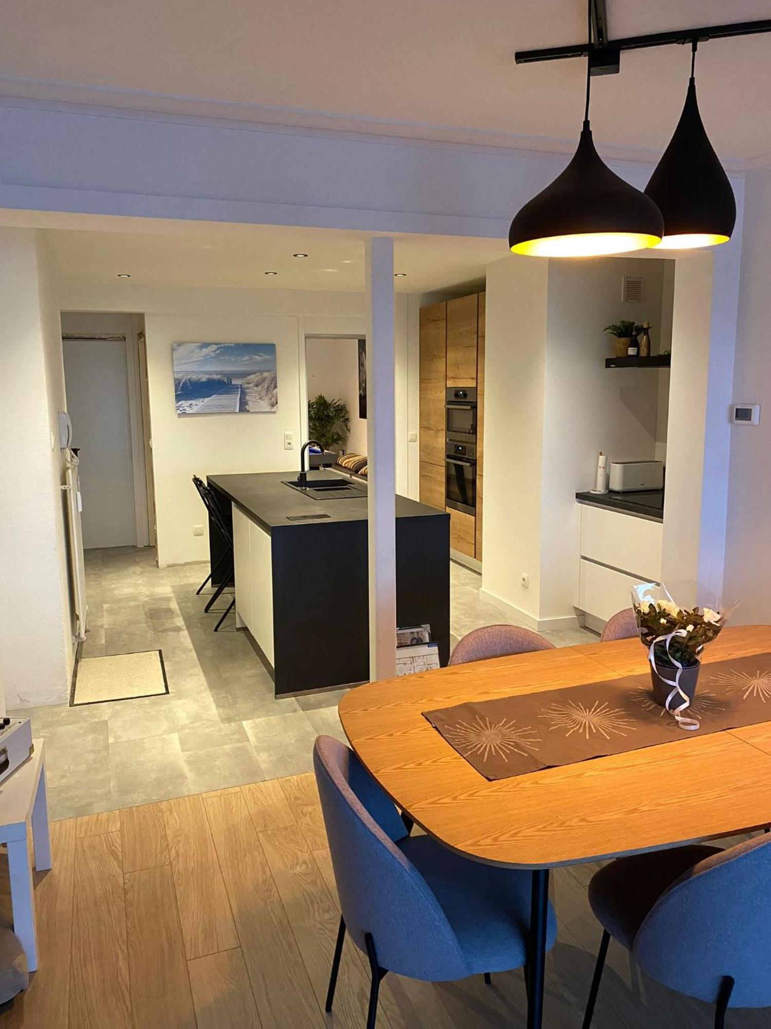 Spacious Apartment With Sea View Oostende Exteriör bild